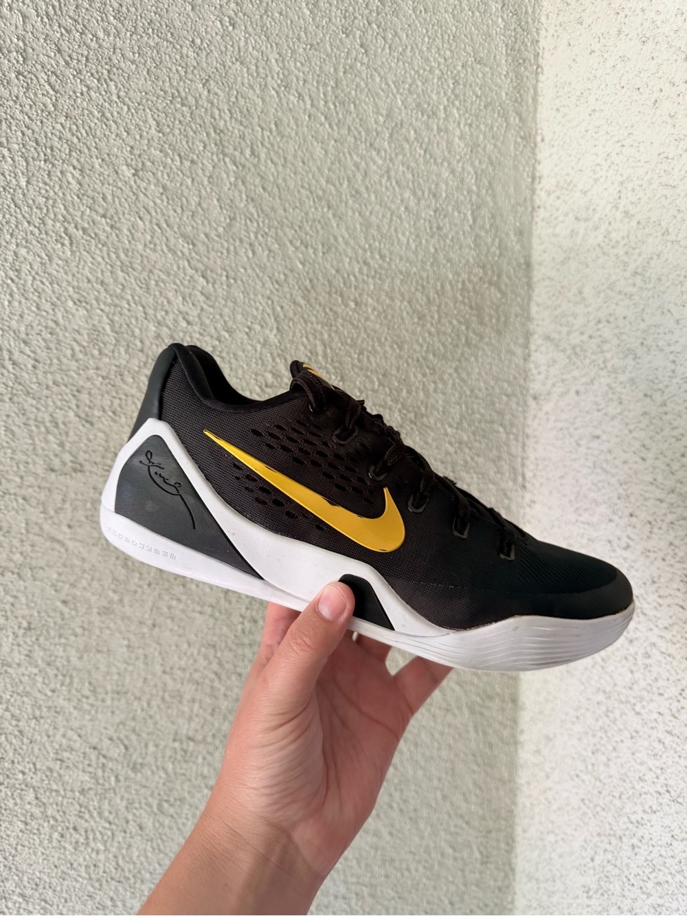 Nike Blacke & Gold Kobe’s